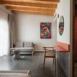 Fos Luxury Apartament