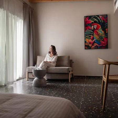 Fos Luxury * Nikíti