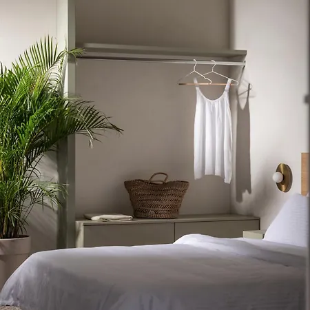 Fos Luxury * Nikíti