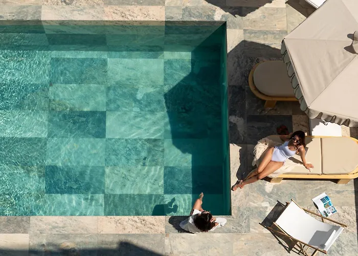 Fos Luxury ניקיטי