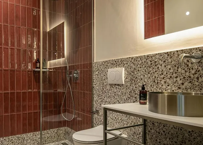 Fos Luxury ניקיטי